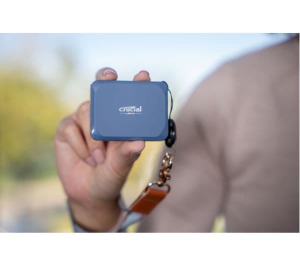 Crucial X10 4TB External SSD Blue - Image 4