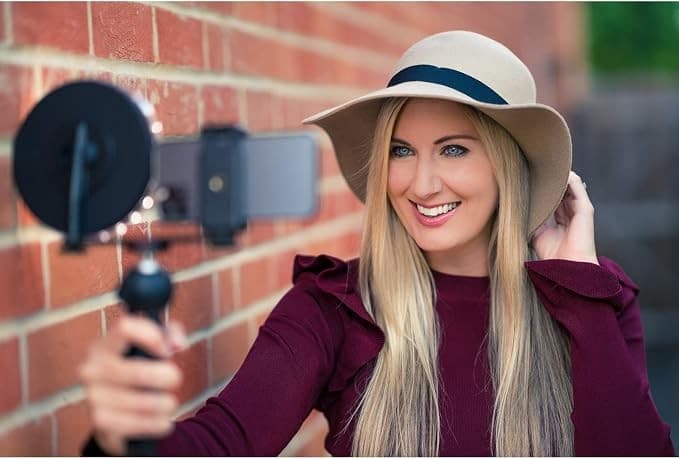 Rotolight VideoVlogging RL48 LED Ring Light Kit for Content Creators - Image 4