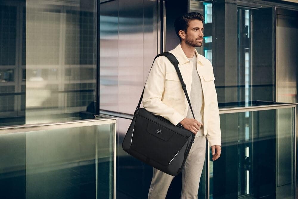 Wenger XE Compact Brief 16 Laptop Briefcase, Shoulder Bag for Notebooks up to 16 Inch, 11 Inch Tablet Pocket, Organiser, 17 L, Black, 653299 - Image 4