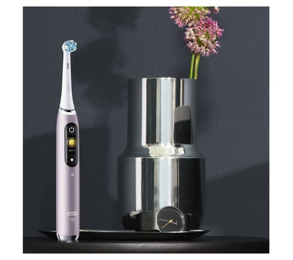 Oral-B iO 9 Electric Toothbrush & Travel Charging Case - Rose Quartz - Image 3