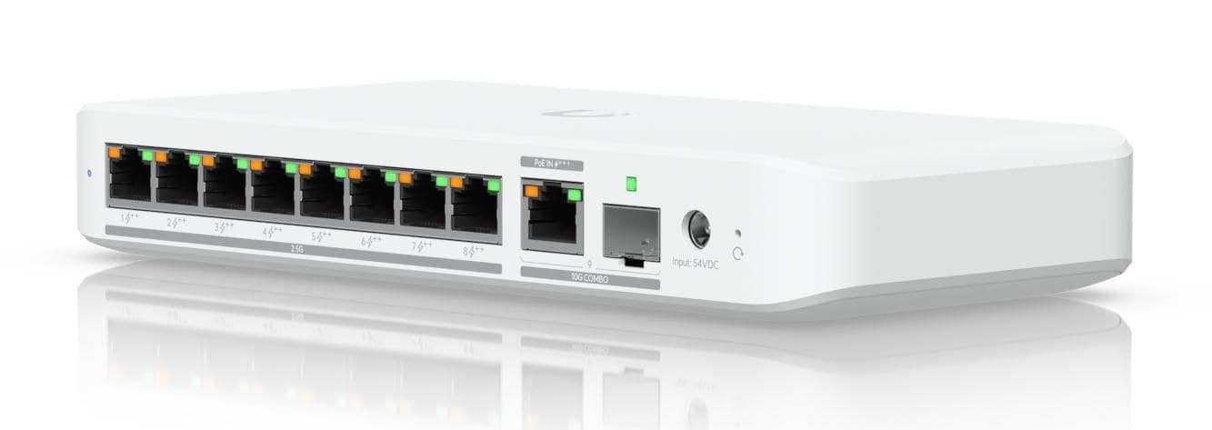 Ubiquiti UniFi Flex 2.5G PoE USW-Flex-2.5G-8-PoE 8-Port 2.5 GbE PoE++ Managed Switch, 196W PoE Budget, 10 GbE RJ45/SFP+ Combination Uplink