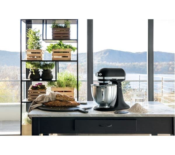 KitchenAid Artisan 4.8L Stand Mixer Black - Image 2