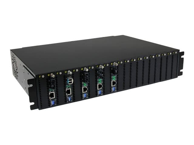StarTech.com 1000 Mbps Gigabit Single-Mode Copper to Fiber Media Converter - Ethernet (1000Base-T) to LC Fiber Converter (ET1000S40LC2) - fibre media converter - 1GbE