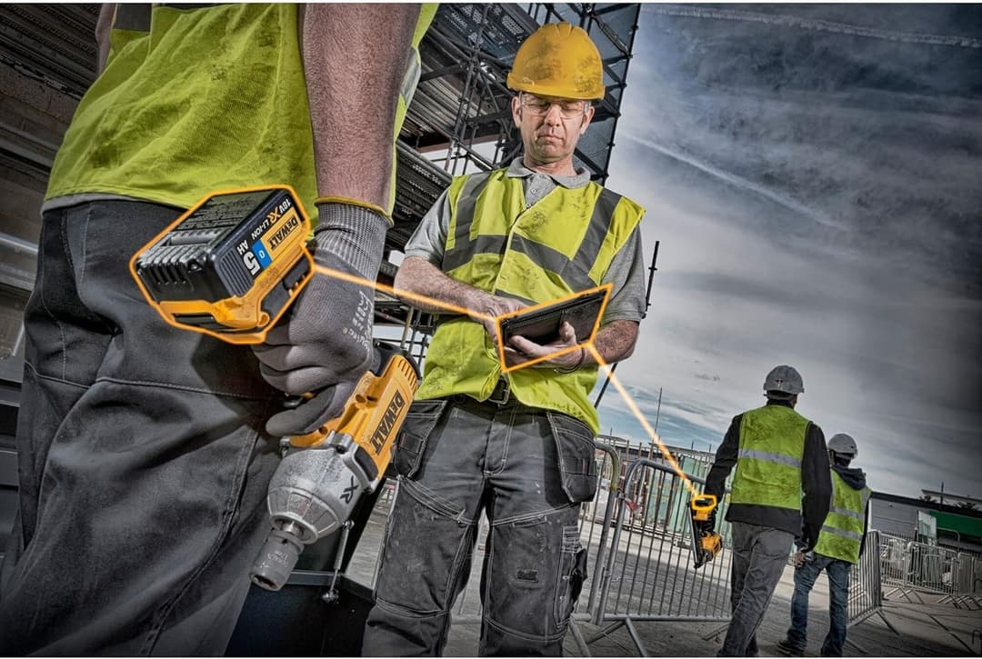 DeWalt DCB184 18V XR 5Ah Battery - Image 5