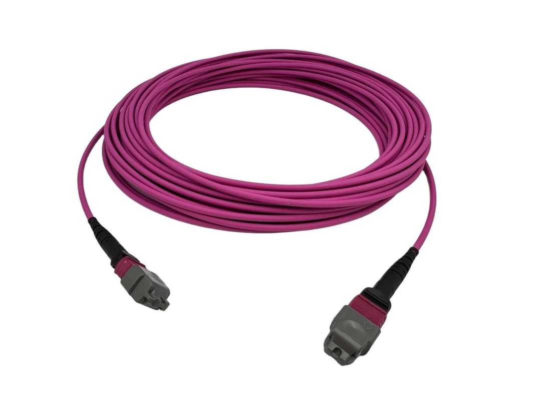 Lanview LVO230407-MTP 12 Cores MTP/UPC-MTP/UPC Female OM4 Multimode Fibre Optic Trunk Cable, Polarity B, LSZH, 7 m, Violet - Image 1