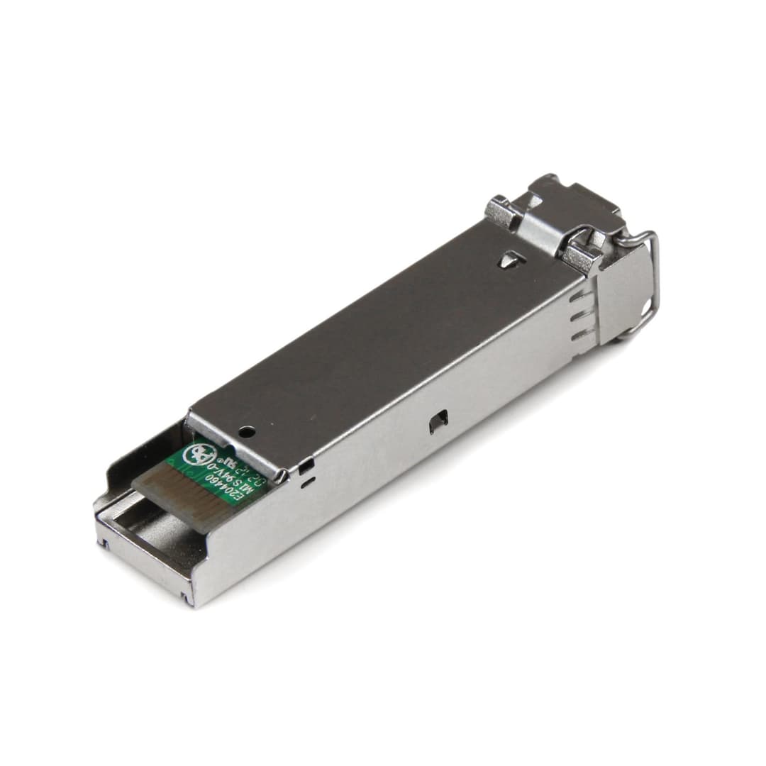 StarTech.com Palo Alto Networks SX Compatible SFP Module - 1000BASE-SX - 1GbE Multimode Fiber MMF Optic Transceiver - 1GE Gigabit Ethernet SFP - LC 550m - 850nm - DDM - Image 3