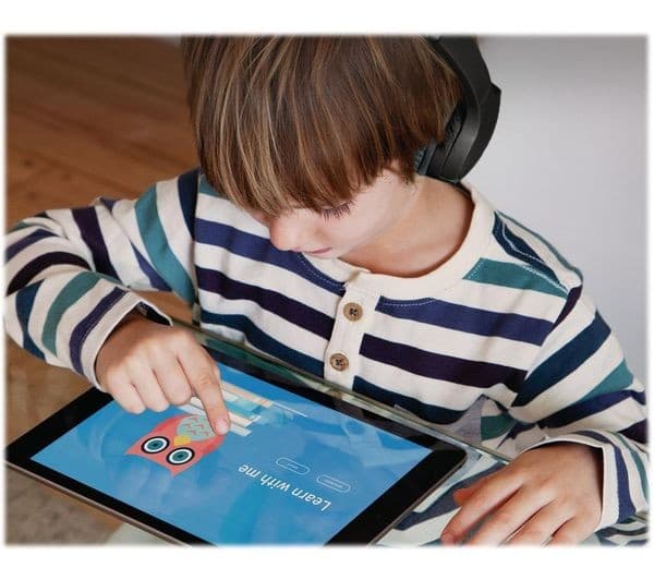 Belkin SoundForm Mini Wireless On-Ear Kids Headphones - Black - Image 4