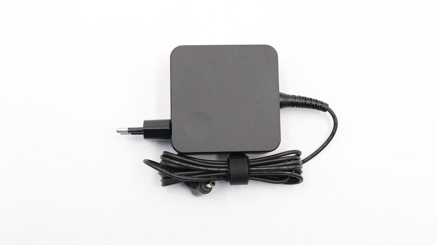 AC Adapter (20V 3,25A)