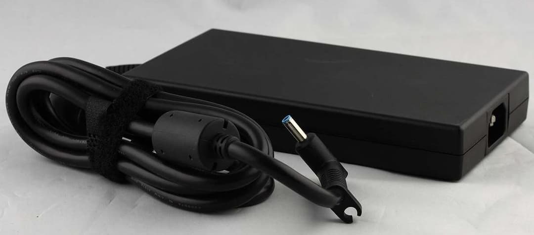 HP Smart Slim 200W AC Power Adapter (835888-001) - 4.5 x 3.0 mm Barrel Connector - Image 1