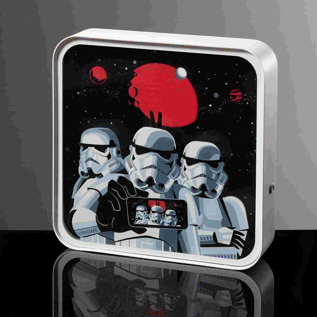 Star Wars Stormtrooper Trooper Selfie Perspex Desk Lamp - Image 3