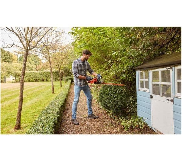 BLACK + DECKER BEHTS401-GB 500 W 55 cm Corded Hedge Trimmer with Sawblade - Image 2