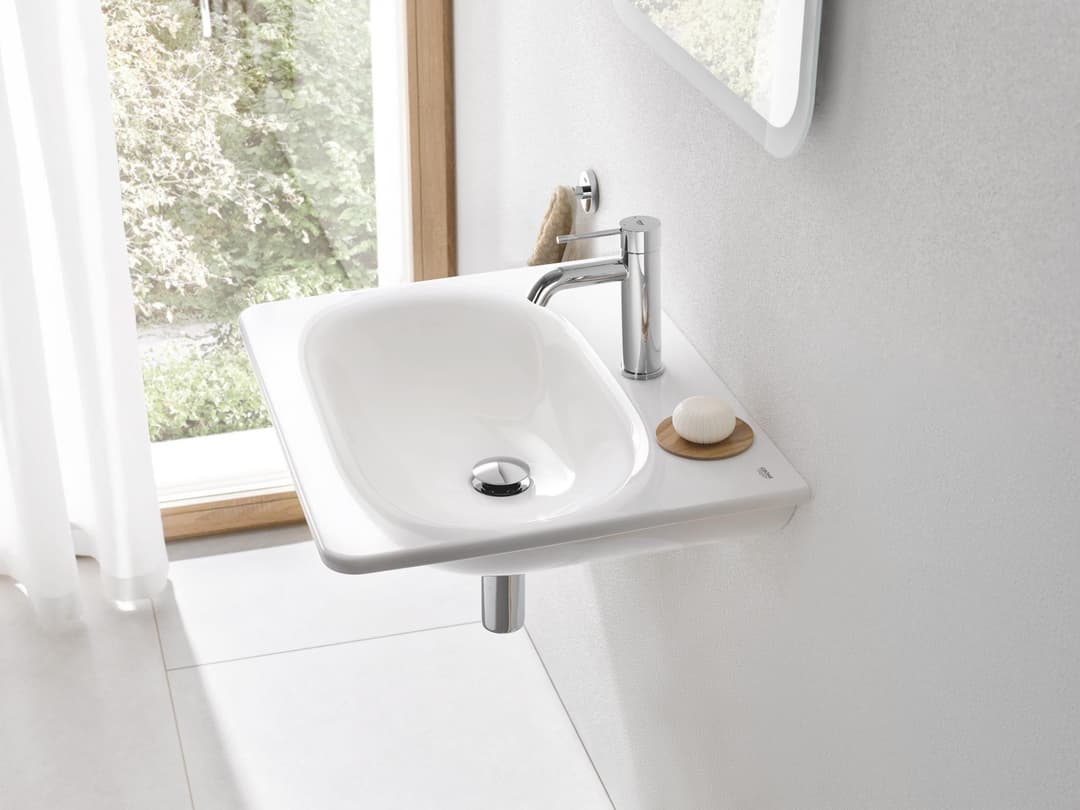 GROHE Essence Single-Lever Basin Mixer Tap with Push-Open Pop-Up Waste Set, S-Size - Chrome (23797001) - Image 5
