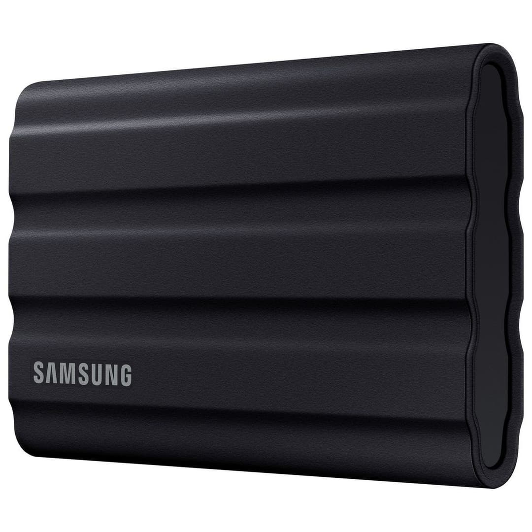 Samsung T7 Shield USB 3.2 2TB Portable SSD - Black - Image 4