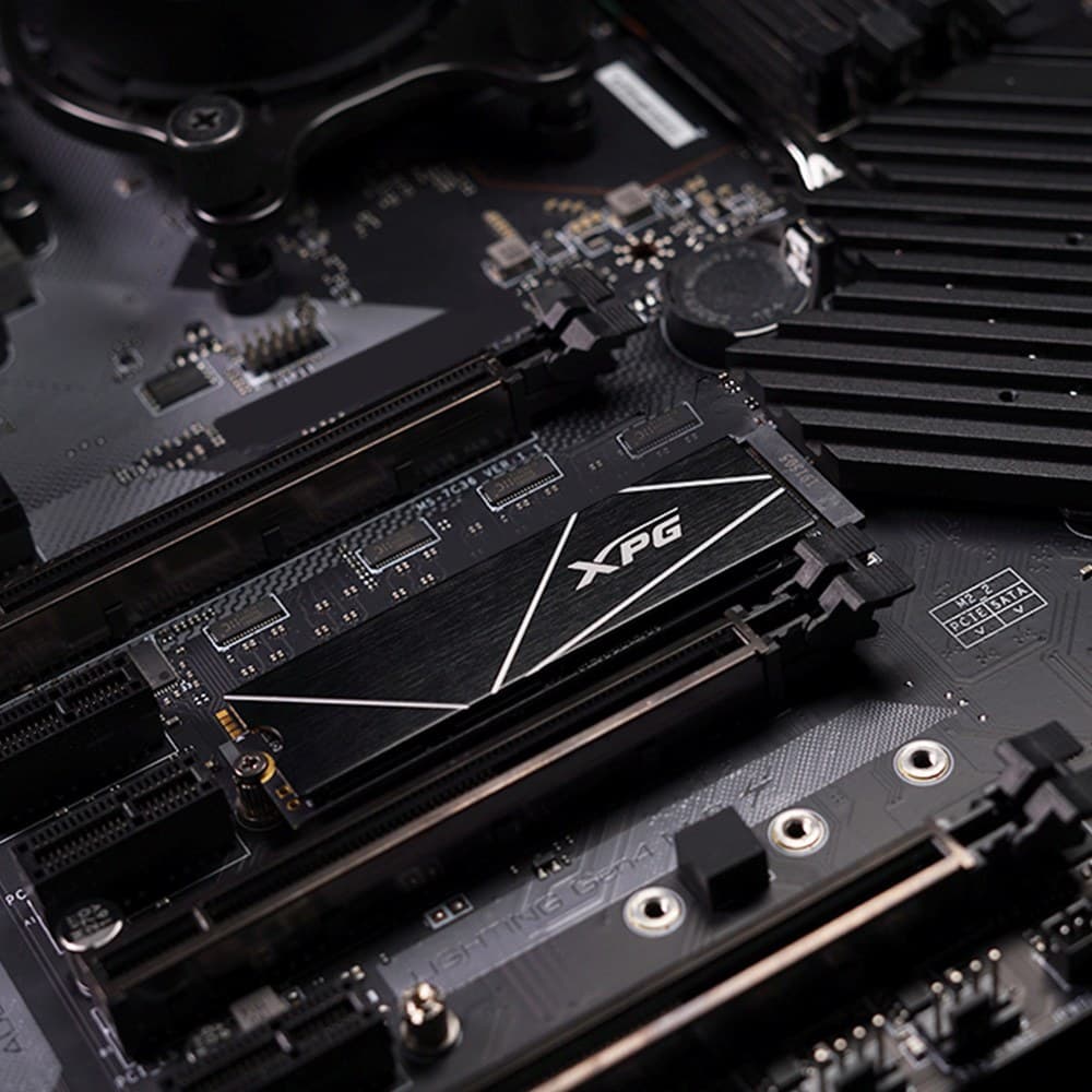 ADATA XPG GAMMIX S70 Blade 4TB M.2 2280 NVMe PCIe 4.0 3D NAND SSD - Image 6