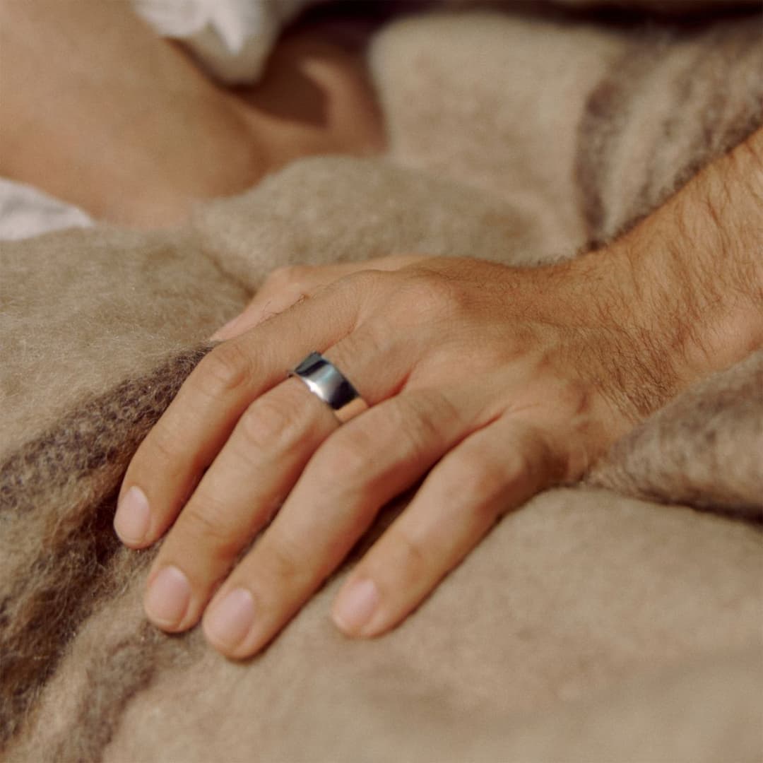 Oura Ring 4 Smart Ring - Silver, Size 6 - Image 7