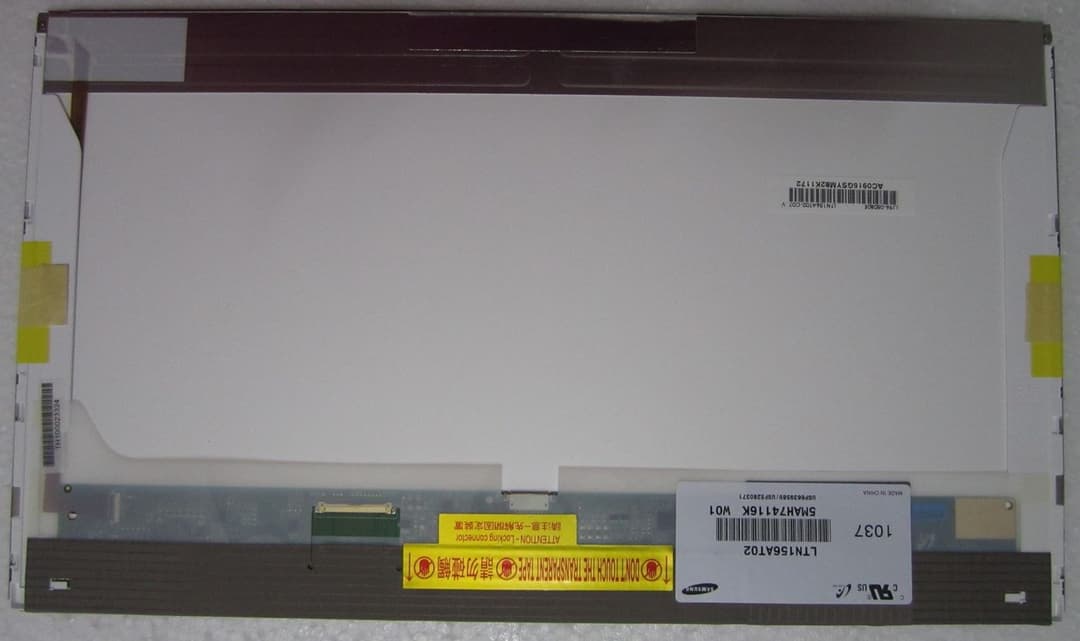 15,6" LCD HD Matte - Image 1