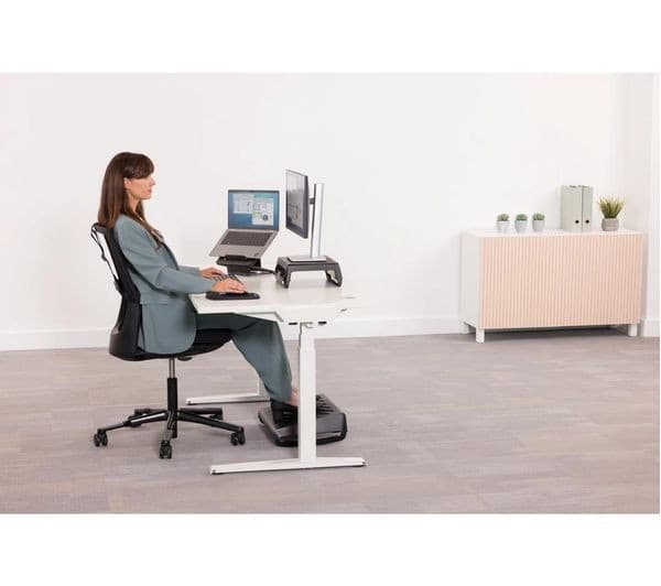 FELLOWES Breyta 100016562 Footrest - Black - Image 9