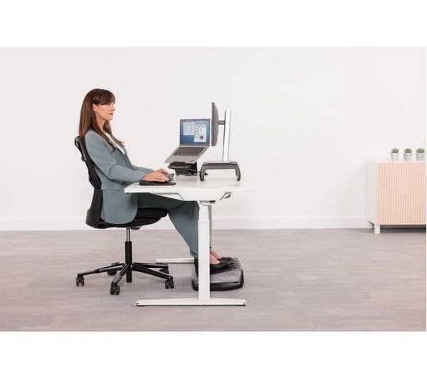 FELLOWES Breyta 100016562 Footrest - Black - Image 10