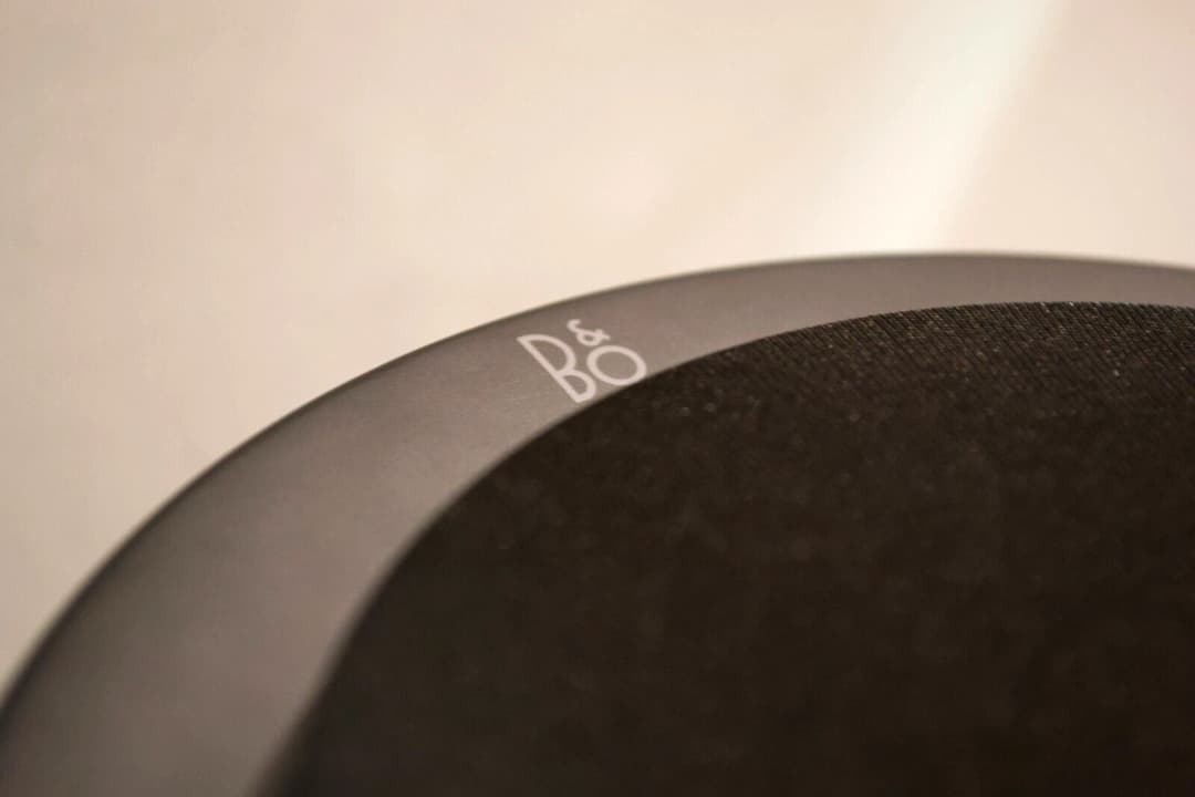 Bang & Olufsen BeoPlay S8 Speaker Black - Image 5