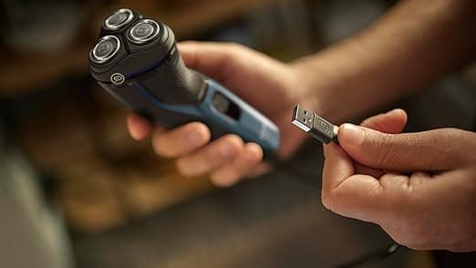 Philips Series 3000 S3144/00 Wet & Dry Electric Shaver, 5D Heads, 60 Min Runtime - Image 3