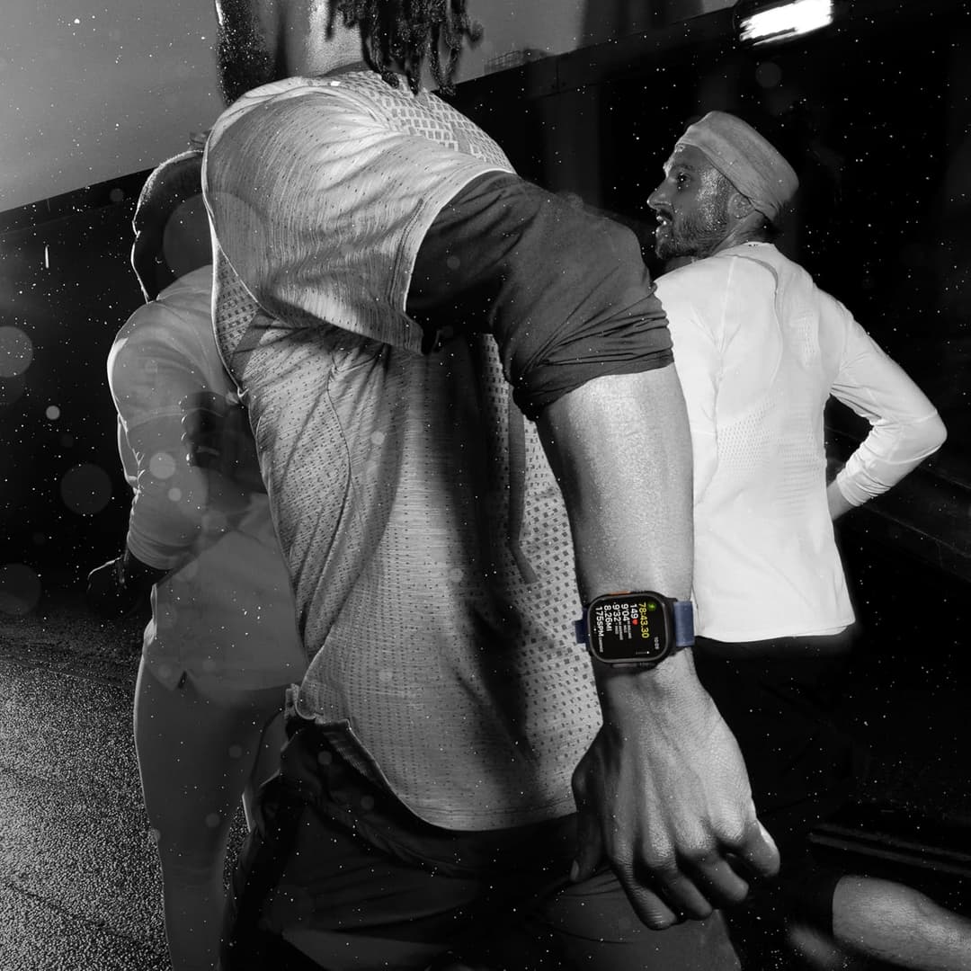 Apple Watch Ultra 2 Smartwatch 49mm Natural Titanium - Image 5