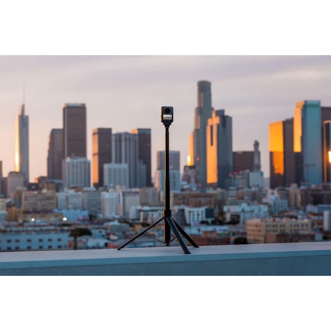 DJI Osmo 360 Adventure Combo 8K Action Camera - Dark Grey - Image 9